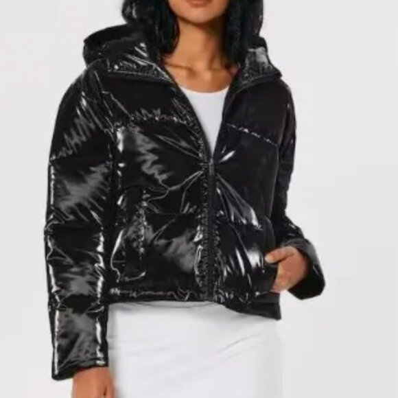 Hollister Black Puffer Jacket Coat Wet Look Shinny Winter Recycled Fill Size S - Picture 1 of 13